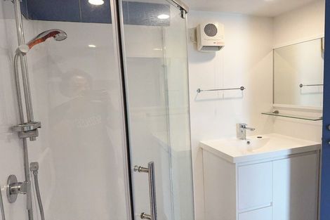 Photo of property in 5 Currey Crescent, Milford, Auckland, 0620