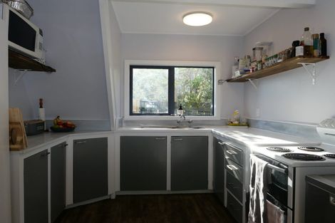 Photo of property in 9 Toporoa View, Ascot Park, Porirua, 5024