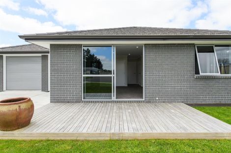 Photo of property in 35 Oldfield Lane, Marton, 4710