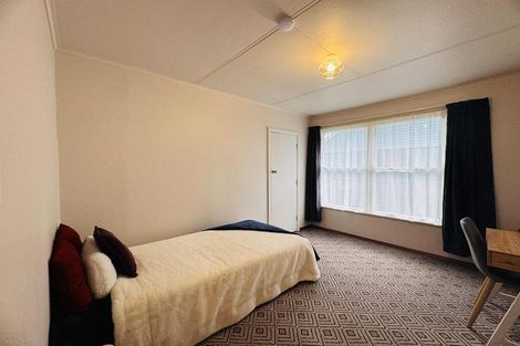 Photo of property in 17a Seddon Street, Takaro, Palmerston North, 4412