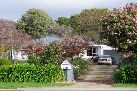 Photo of property in 264 Te Moana Road, Waikanae, 5036