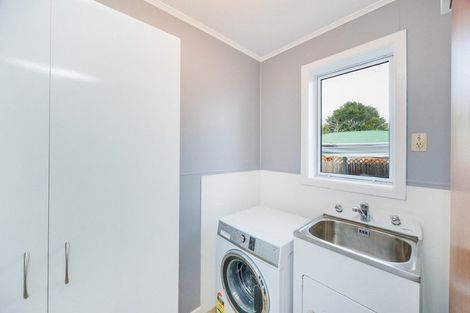 Photo of property in 2 Mcclure Street, Feilding, 4702