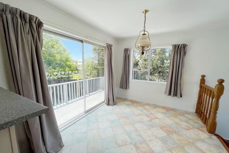 Photo of property in 17 Sumich Place, West Harbour, Auckland, 0618