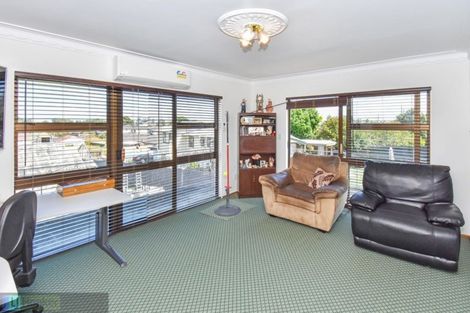 Photo of property in 1/35 Great South Road, Manurewa, Auckland, 2102