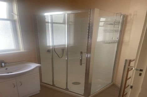 Photo of property in 84a Creswick Terrace, Northland, Wellington, 6012