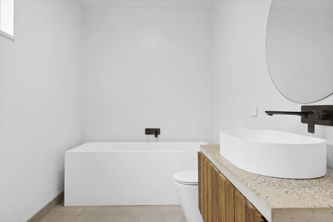 Photo of property in 12 Cleland Close, Wanaka, 9382