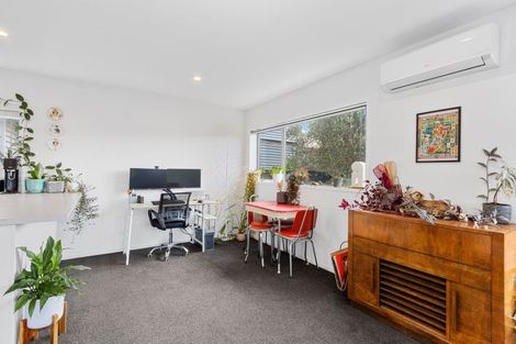Photo of property in 1/41 Bowhill Road, New Brighton, Christchurch, 8083
