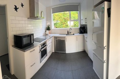 Photo of property in 25 Sugarloaf Road, Brooklyn, Wellington, 6021