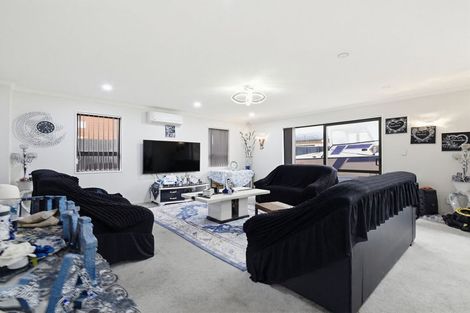 Photo of property in 56a Cambridge Terrace, Papatoetoe, Auckland, 2025