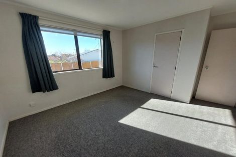 Photo of property in 30 Granville Drive, Massey, Auckland, 0614