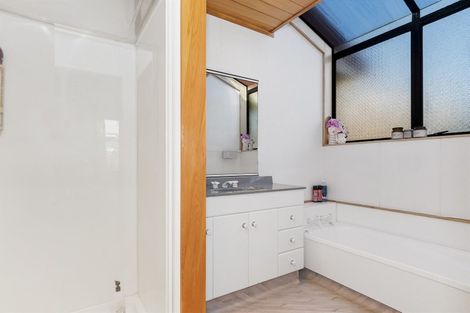 Photo of property in 24 Wells Court, Mount Maunganui, 3116