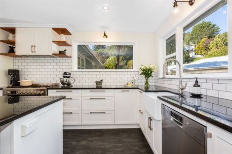 Photo of property in 21 Mahoe Street, Tawa, Wellington, 5028