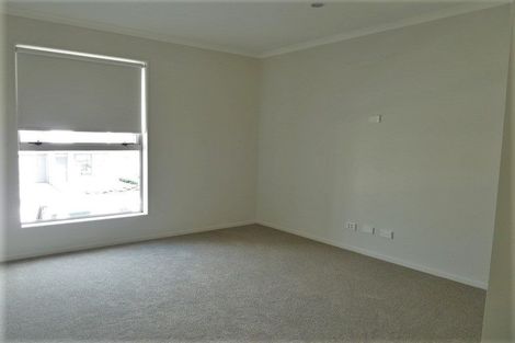 Photo of property in 24 Costa Viva Crescent, Karaka, Papakura, 2113