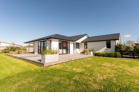 Photo of property in 39 Dawson Road, Snells Beach, 0920