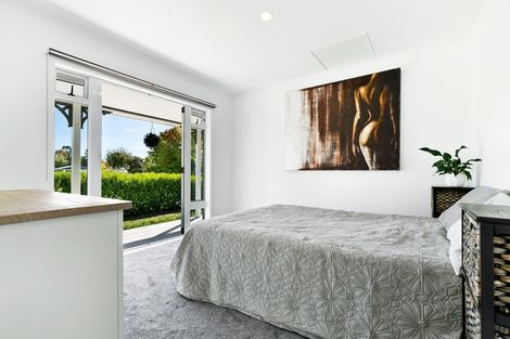 Photo of property in 12 Rheingold Place, Huapai, Kumeu, 0810