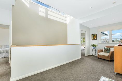 Photo of property in 33 Cheviot Road, Lowry Bay, Lower Hutt, 5013