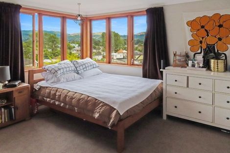 Photo of property in 6 Hill Grove, Naenae, Lower Hutt, 5011