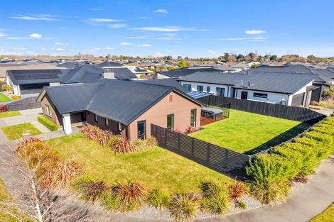 Photo of property in 10 Kohunga Crescent, Bottle Lake, Christchurch, 8083