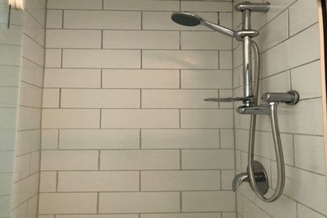 Photo of property in 42 Pisces Road, Glen Eden, Auckland, 0602