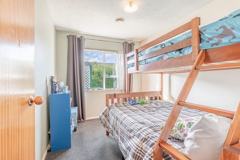 Photo of property in 73 Arcon Drive, Broomfield, Christchurch, 8042