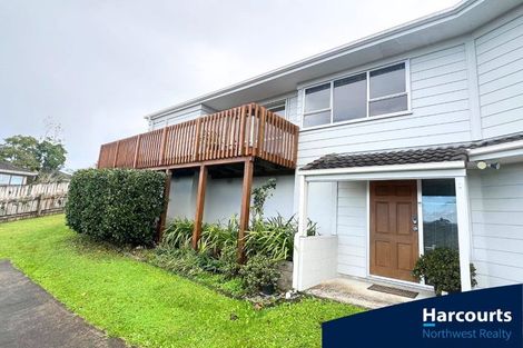 Photo of property in 25 Peterhouse Place, West Harbour, Auckland, 0618