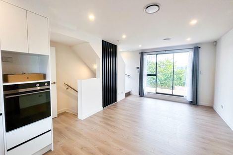Photo of property in 7/12 Statesman Street, Henderson, Auckland, 0612