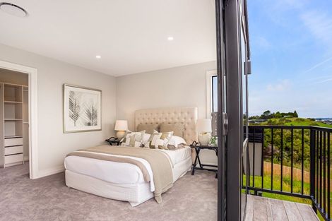 Photo of property in 40 Paparahi Place, Wainui, 0992