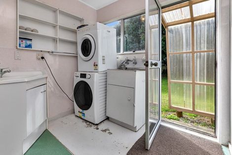 Photo of property in 15 Pyle Road West, One Tree Point, 0118