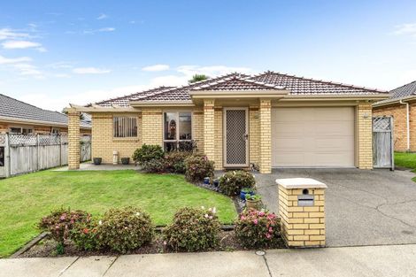 Photo of property in 7 Sovereign Isle Lane, Rototuna, Hamilton, 3210