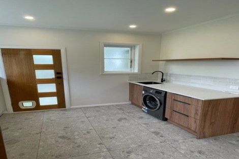 Photo of property in 27 Piko Crescent, Riccarton, Christchurch, 8041