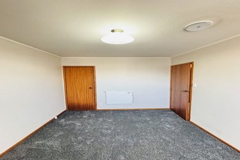 Photo of property in 60 Strid Road, Te Atatu South, Auckland, 0610