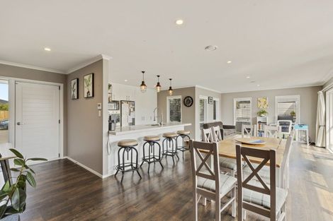 Photo of property in 3 Keene Drive, Bell Block, New Plymouth, 4312