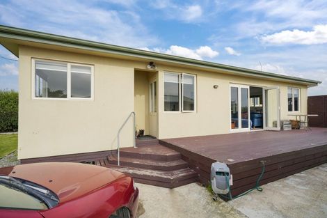Photo of property in 28 Tokanui Haldane Road, Tokanui, 9884