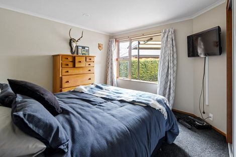 Photo of property in 18 Gibbston Close, Huntington, Hamilton, 3210