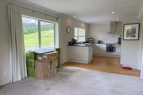 Photo of property in 24a Taylor Terrace, Tawa, Wellington, 5028