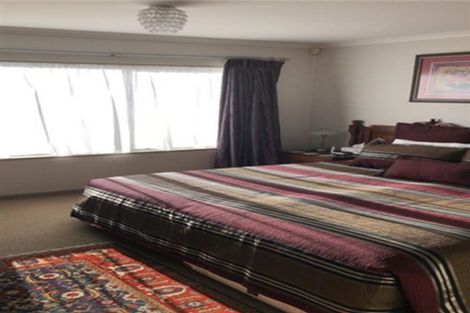 Photo of property in 115 Burswood Drive, Burswood, Auckland, 2013