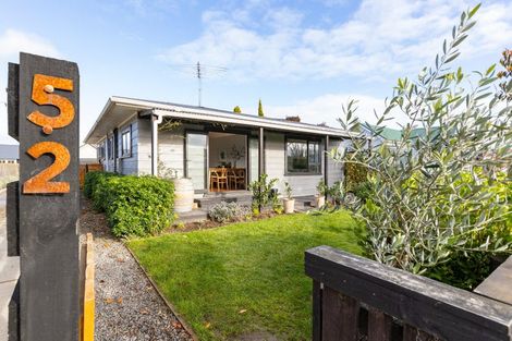 Photo of property in 52 Cologne Street, Martinborough, 5711