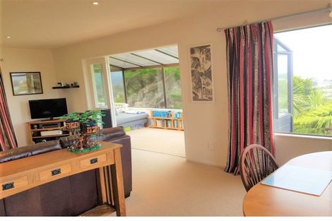 Photo of property in 1 Nebraska Way, Brooklyn, Wellington, 6021