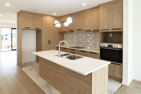 Photo of property in 25 Woven Place, Karaka, 2113