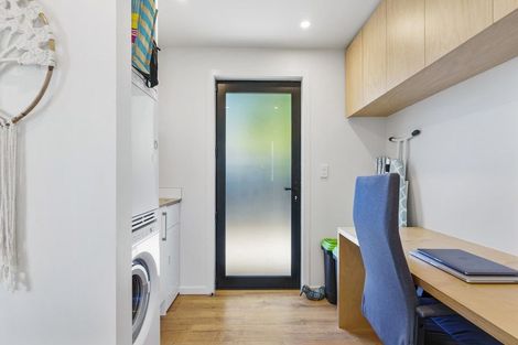 Photo of property in 45 Kiwi Esplanade, Mangere Bridge, Auckland, 2022