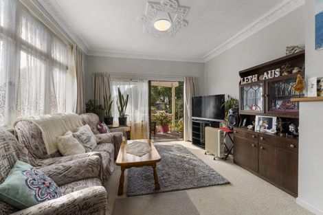 Photo of property in 29 Duke Street, Levin, 5510