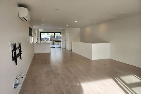 Photo of property in 36a Poruru Close, Papakura, 2110
