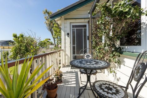 Photo of property in 80 Nelson Crescent, Napier South, Napier, 4110