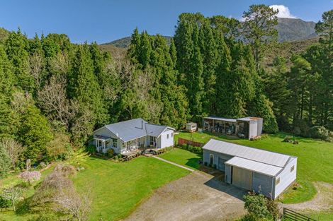 Photo of property in 722 Putara Road, Eketahuna, 4994