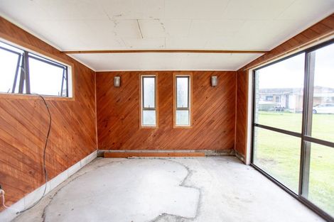 Photo of property in 2 Mcquarrie Place, Ngatea, 3503