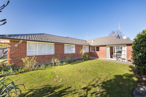 Photo of property in 12 Aintree Crescent, Awapuni, Palmerston North, 4412