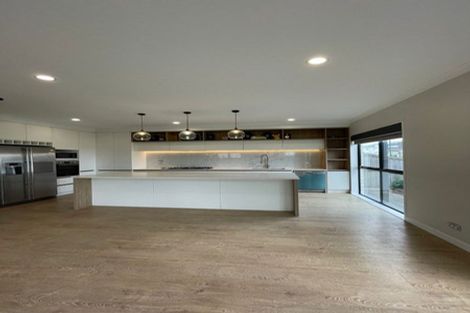 Photo of property in 35 Cloonlyon Drive, Flat Bush, Auckland, 2019