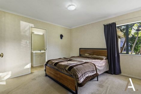 Photo of property in 2 Abilene Place, Manurewa, Auckland, 2105