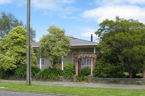 Photo of property in 140 Peel Street, Westport, 7825