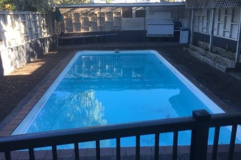 Photo of property in 18 Shetland Street, Glen Eden, Auckland, 0602